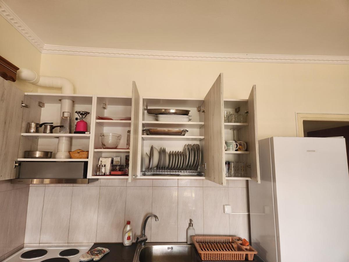 Cozy Apartment In Nea Kios Buitenkant foto